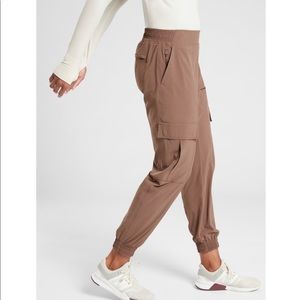 NWOT Athleta Chelsea Joggers.